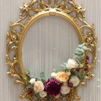 Ornamentrahmen gold mit Blumen Brauttischhintergrund, Vintage Hochzeit